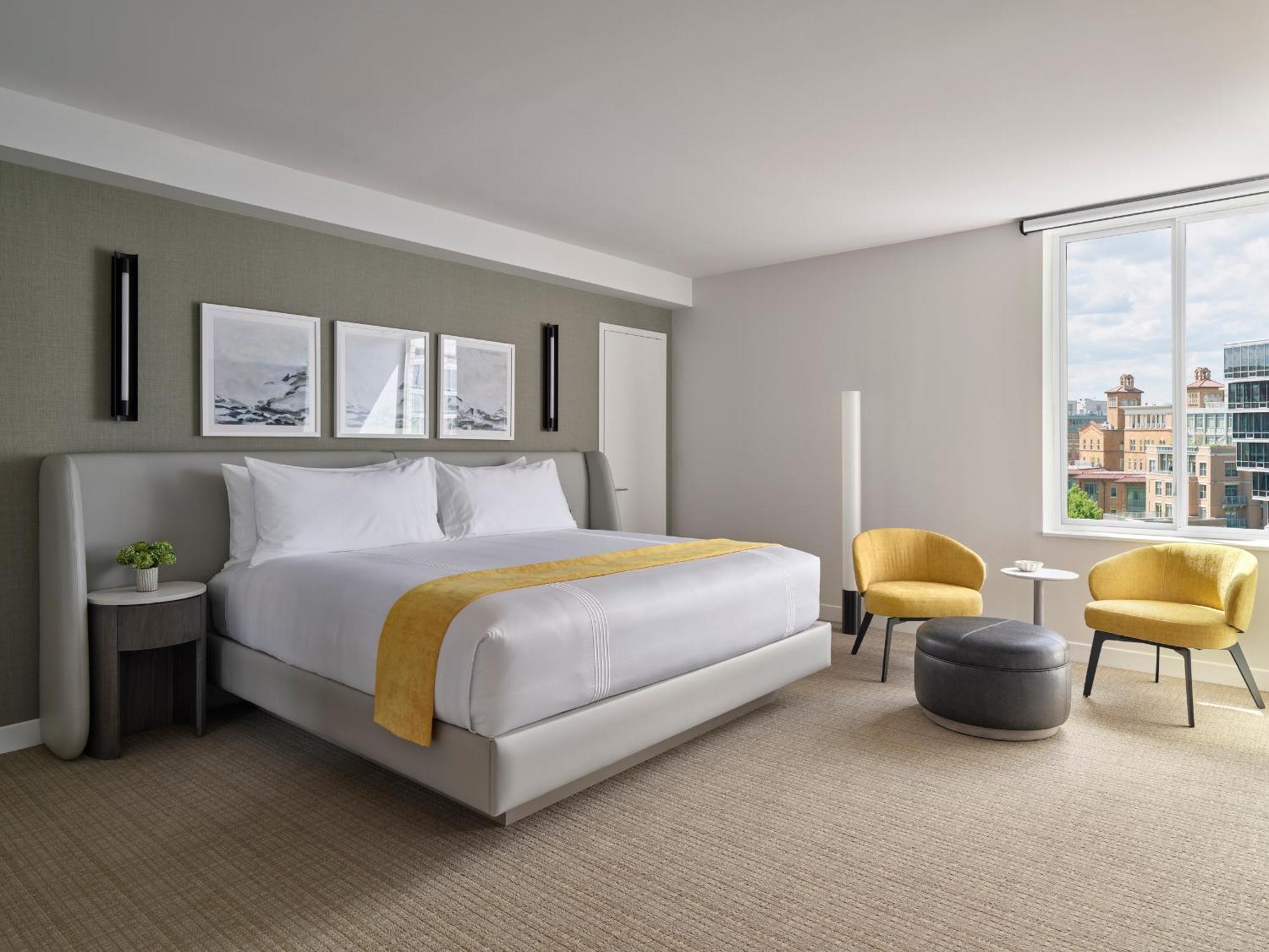 Aka Circle Hotel 4*