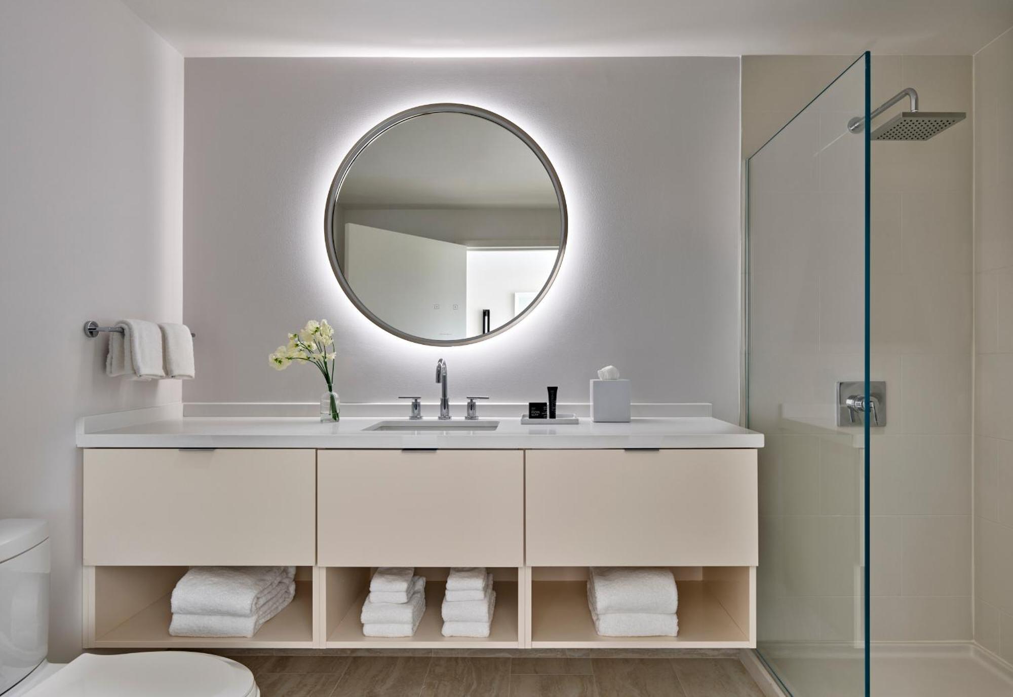 Aka Circle Hotel 4*